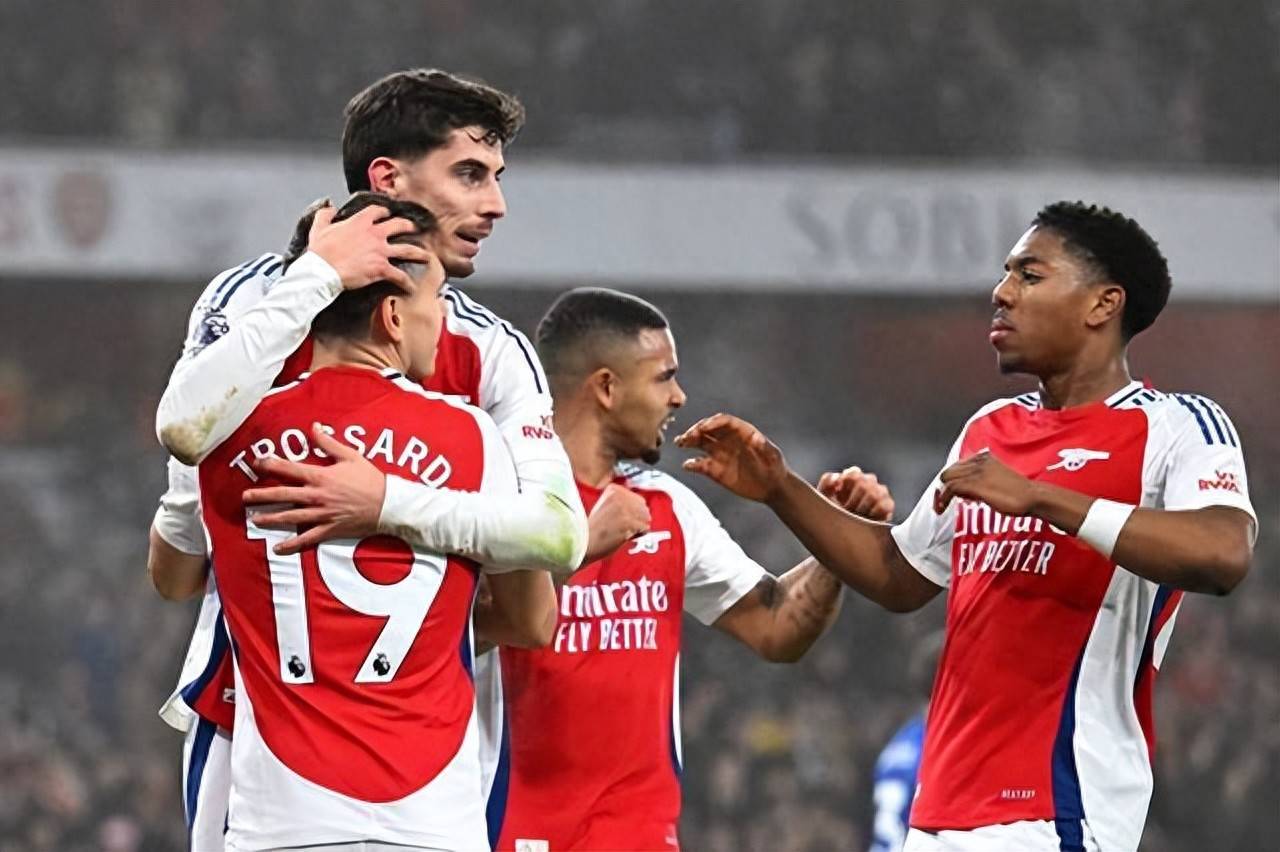 阿森纳新援表现低迷，球迷不满！