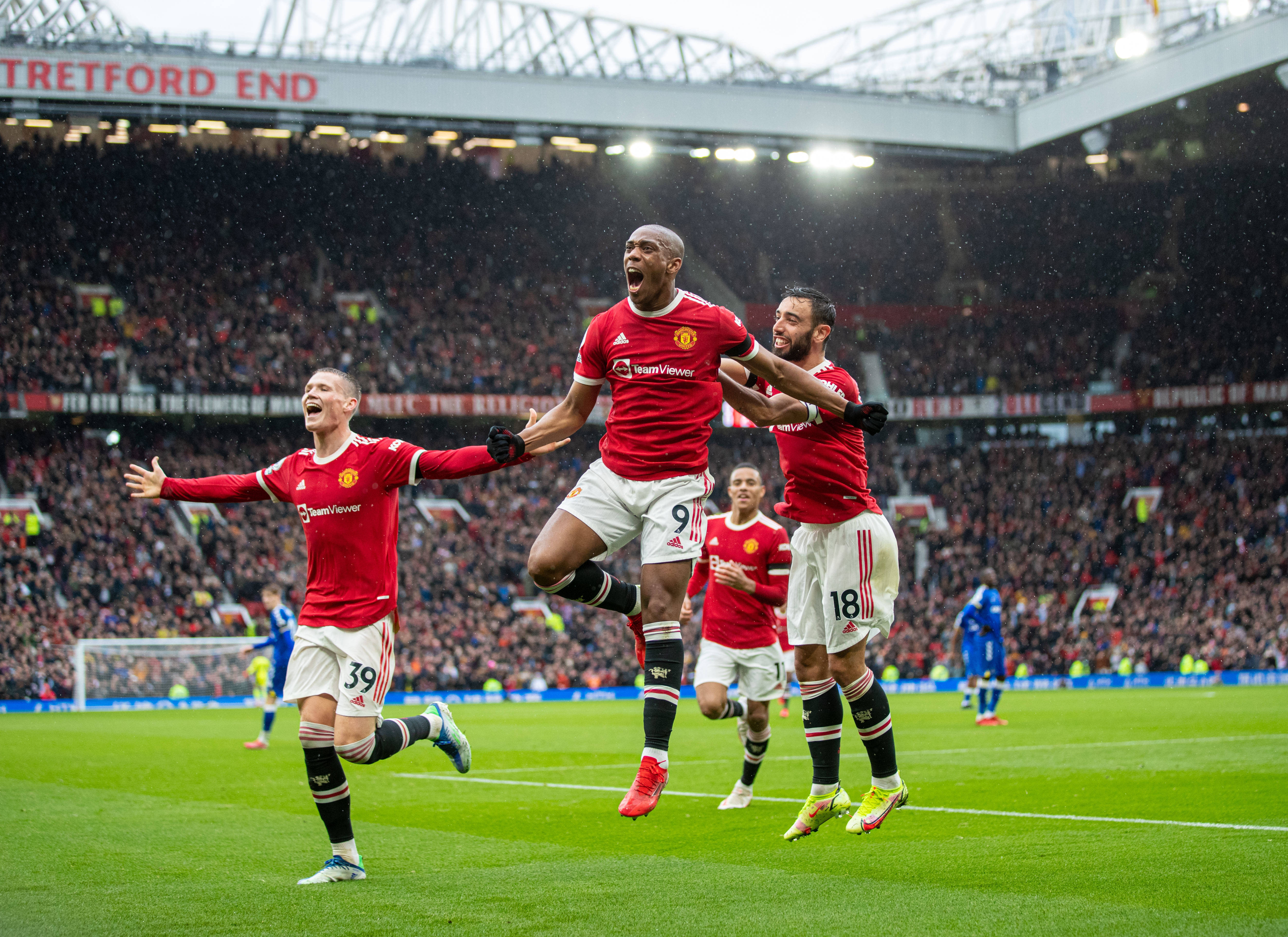 曼联主场不敌强敌，遭遇英超连败