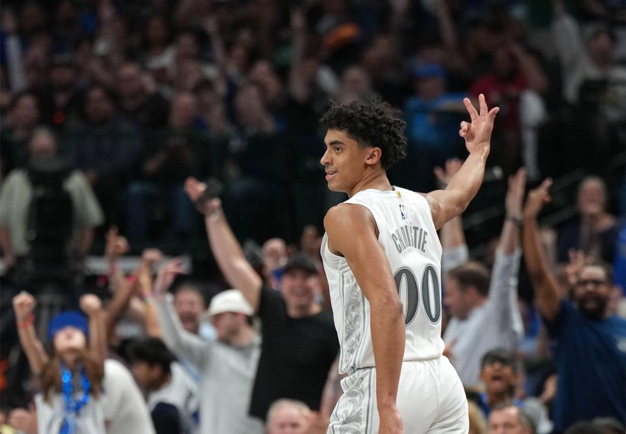 欧文爆发新星，西蒙斯刷新纪录，绝杀战胜球队迎来希望！