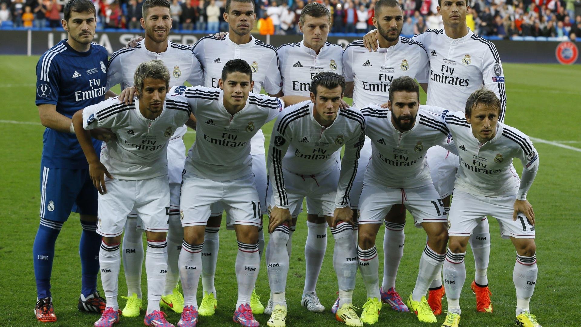 哈兰德迎来十二赛季高光表现，雄鹿球迷沸腾！